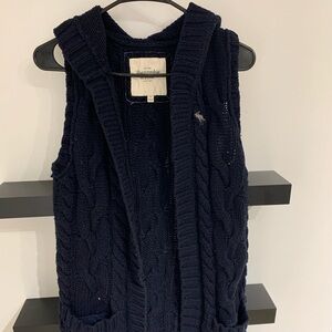 2000s A&F Cable Sweater Hooded Vest